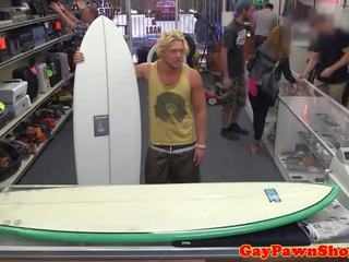 Sixpack surfer pawns לפני cockriding ב mmm